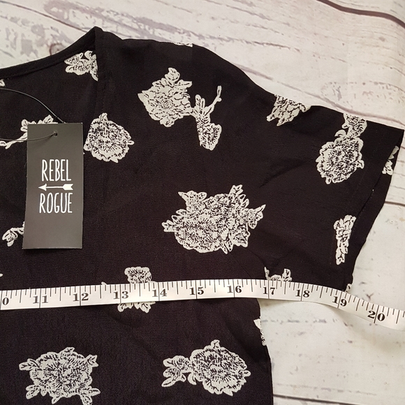 Rebel Rouge Dress - Picture 3 of 7